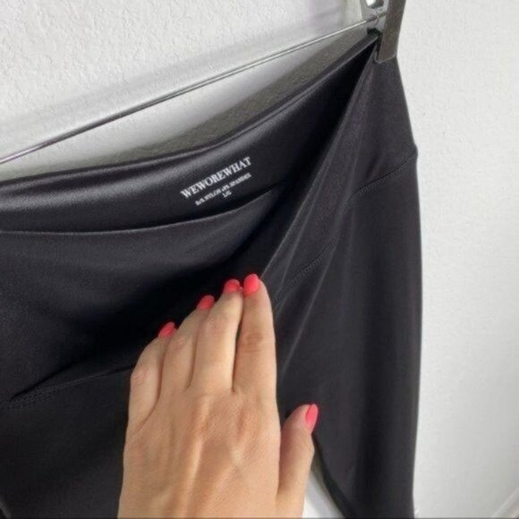 NEW WeWoreWhat High Waist Splice Shine Leggings Black Size L - Picture 2 of 8